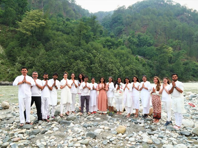 6 Peaceful Yoga Destinations in India for Yoga Lovers - Karl Rock's Blog