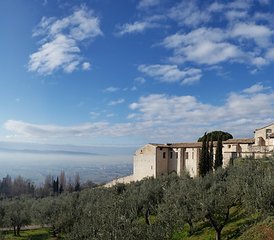 4 Tage Yoga Retreat mit Heiligen Wäldern in Assisi Gubbio und La Verna, Italien - Photo 2