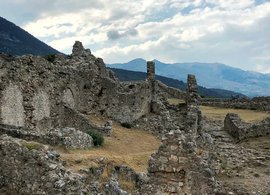 Lakonien Retreats und Reisen