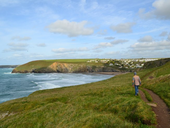 Beginners Yoga & Guided Coastal Walking Retreat in Cornwall, UK ...