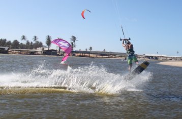 10 Tage Kite Surf Camp Für Alle Levels Mit Kite Center Garda Lake in Cumbuco, Ceará, Brasilien