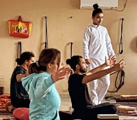 Formación de profesores de yoga Hatha y Ashtanga de 200 horas durante 25 días en Rishikesh, India - Photo 3