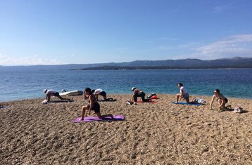 6 días de crucero en velero y yoga en las Islas del Canal, Francia
