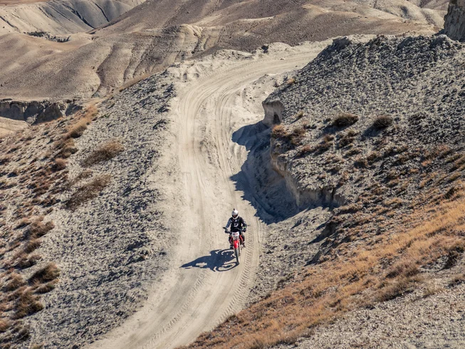 13 Day Guided Motorcycle Tour of the Upper Mustang in Nepal photo 10