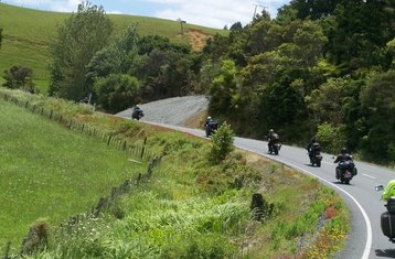 35 Days Self-Guided North and South Island Motorcycle Tour in New Zealand