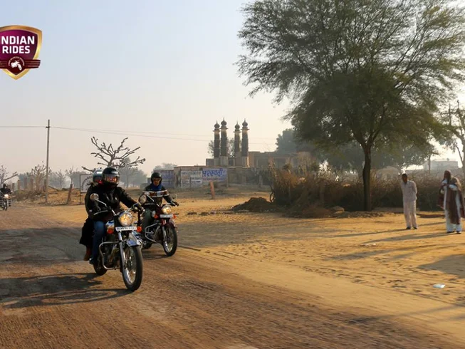 17 Days Holi Festival of Colors Motorcycle Tour in India photo 4