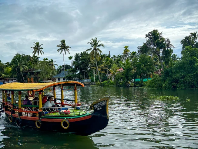 6 Day Guided Motorcycle Tour in Kerala, India photo 10