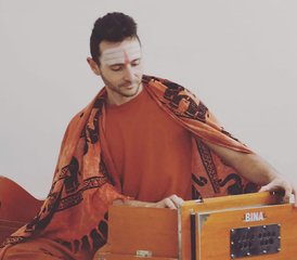 Zelfstudie 30-uur online Bhakti Yoga docentopleiding met kirtan en Indiase harmonium - Photo 2