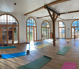 Yoga & Frauengesundheit – Entspannung, Energie & Wissen - Photo 4