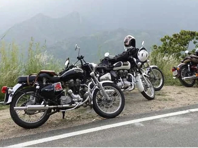 10 Days Land of Gods Himalayan Guided Motorcycle Tour in India photo 10