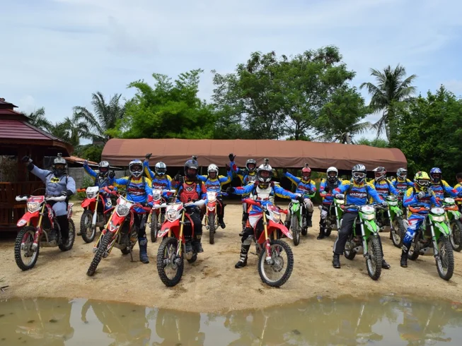 8 Day Guided Enduro Motorcycle Tour in Pattaya with Private Luxury Speedboat 5-Island Day Tour photo 7
