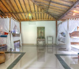 15 días de retiro de surf y yoga para familias en Canggu, Bali, Indonesia - Photo 4