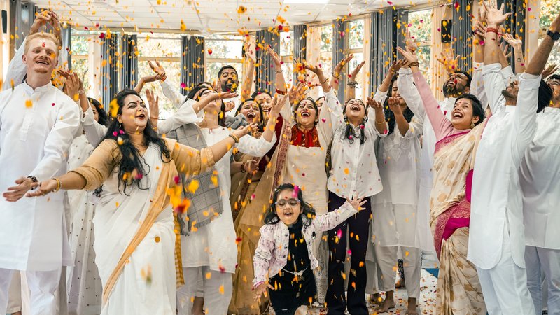 15 Tage 100-Stunden Yin Yogalehrerausbildung in Rishikesh, Indien mit Emotionaler und Klangheilung