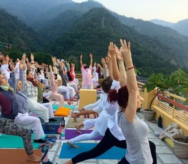 21 Tage Yoga Pilgerreise mit Ayurveda, Multi-Aktive Kultur und Tollen Erlebnissen in Nordindien - Photo 4