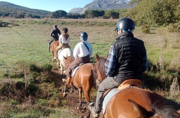 5-Daagse Trail Ride Paardrij De Retreat en Yoga Holiday met Sound Massage in Grazalema, Spanje