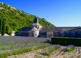 Provence-Alpes-Cote d'Azur Retreats und Reisen