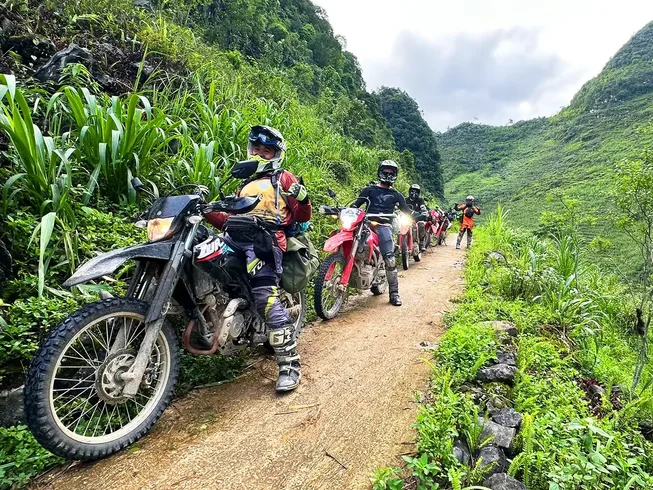 6 Day Guided Ha Giang Loop Off-Road Motorcycle Tour in Vietnam photo 7