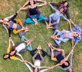 521 días de profesorado de yoga de 200 horas de Divinitree en el Valle Sagrado, Perú - Photo 1