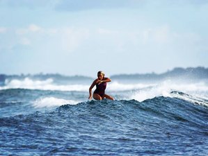 8 Tage Anfänger und Mittelstufe Yoga und Surf Camp in in Mentawai, West-Sumatra