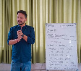 26 jours-200h en formation de professeur de yoga ashtanga, hatha et vinyasa avec guérison sonore à Rishikesh, Inde - Photo 5