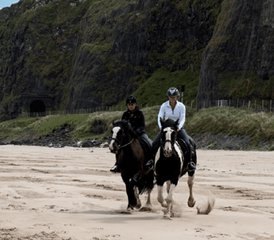 4 Day Iconic Coastal Horse Ride Tour to Dunluce Castle and Giant's Causeway in Northern Ireland - Photo 4