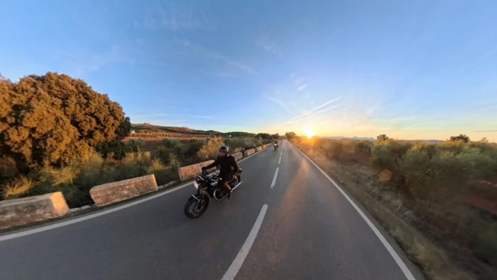 Retro Reces Cinematic Retro Rides, Spain