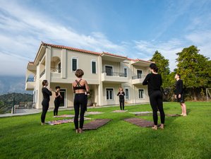 21 Tage 300-Stunden Yogalehrer Ausbildung in Athen, Attika