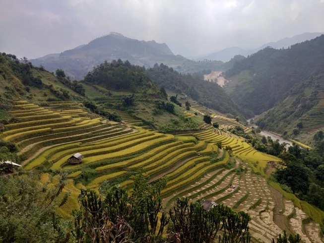Tri-Nation Thrills: 17 Days Guided Motorcycle Tour Through Thailand, Laos, and Vietnam photo 8