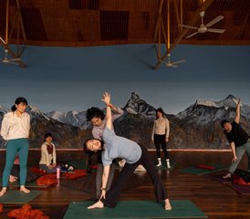 Formation De Professeur De Yoga Fondamentale De 200 Heures Sur 30 Jours À Pokhara, Népal - Photo 2