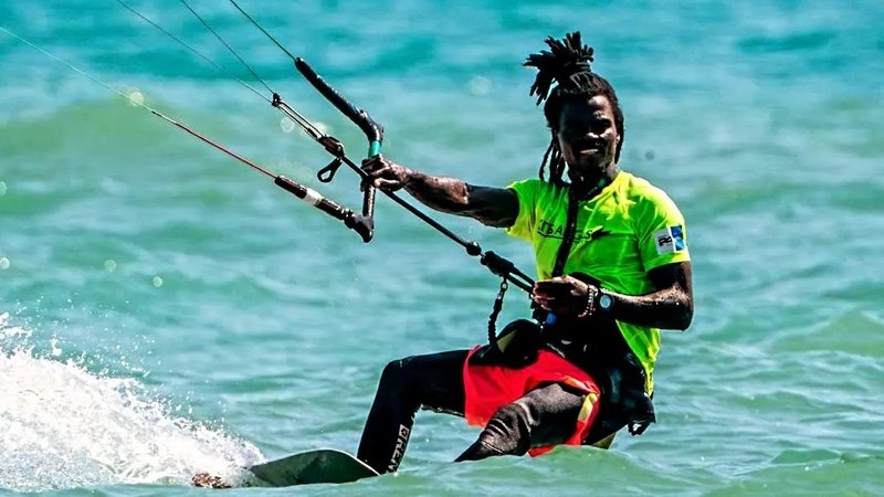 11 Day Advance Kitesurfing Camp in Vilankulos, Mozambique