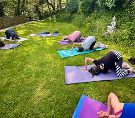 44 días de retiro de yoga, meditación y sanación profunda en el corazón de un antiguo bosque de Cornualles, Reino Unido - Photo 1