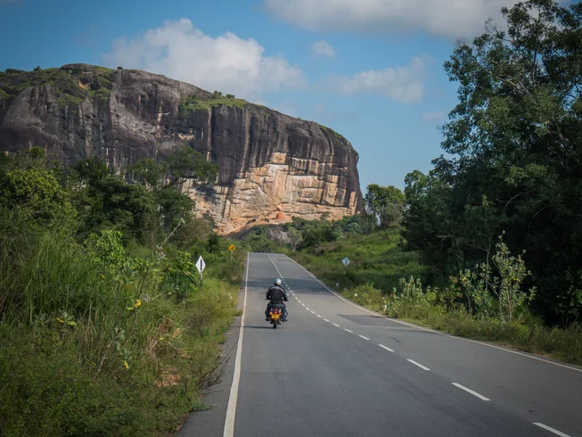 13 Day Royal Enfield Guided Motorcycle Tour in Sri Lanka: Ancient Kingdoms and the North photo 7