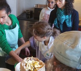 104 Tage Olive Farm Tour und Yoga-Retreat mit Rohkost/Veganer Ernährung im Haut Languedoc, Frankreich - Photo 1