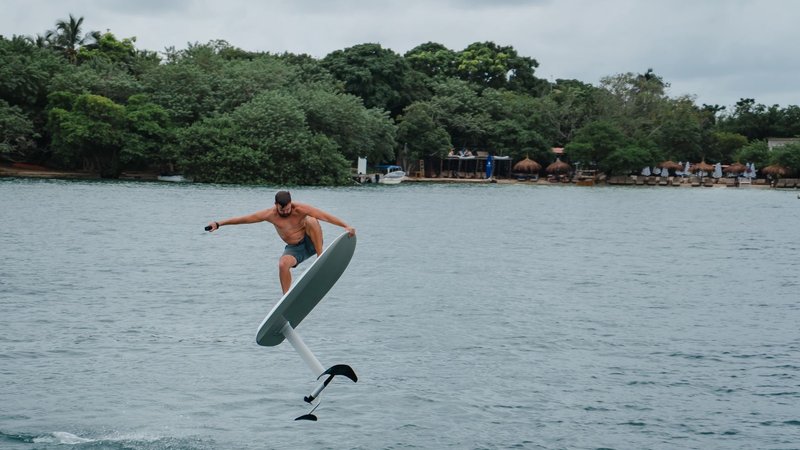6 Day Efoil Camp in Bolívar, Colombia