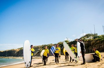 7 Tage Intensiv-Surf Camp für Mittelstufe und Fortgeschrittene Surfer in Ericeira, Lisboa, Portugal