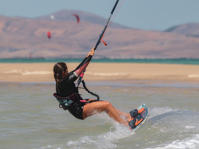 The 11 Best Kitesurfing Destinations for Beginners 