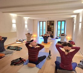 6 Tage Yoga-Intensivkurs und Vegetarische Kochworkshops im Jura, Frankreich - Photo 2