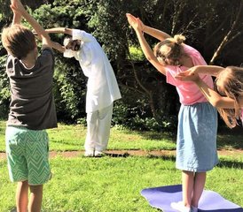 111 Tage 100-Stunden Kinder-Yogalehrer Ausbildung in Rishikesh, Indien - Photo 1