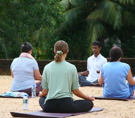 12 Tage Yoga Urlaub mit Ausflügen und Ayurveda-Behandlungen in Tissamaharama, Sri Lanka - Photo 3