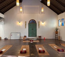 8 días de formación de profesorado de yoga Yin miofascial de 50 horas en Chiang Mai, Tailandia - Photo 4