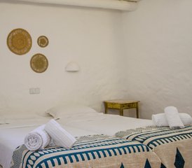 8 Day Surf Camp in Vila do Bispo, Portugal - Between Waves, Laughter and Lots of Adrenaline - Photo 4