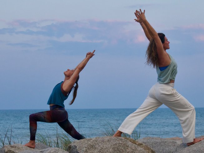 Top 10 Yoga Retreats Near The Sea Or