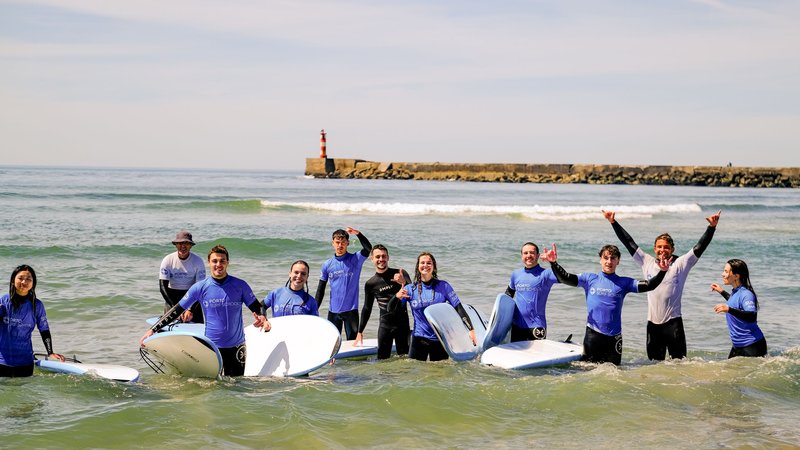 8 jours en stage de surf tous niveaux à Porto, Portugal