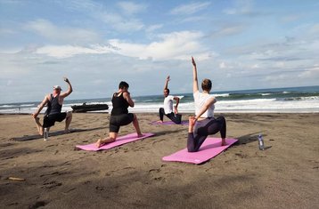 8 Tage Organischer Körper-Detox, Saft, Meditation, Wellness-Spa und Yoga-Urlaub in Tabanan, Indonesien