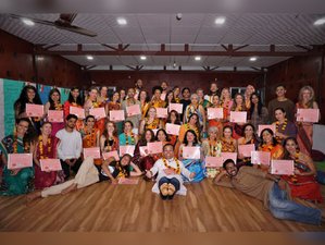 60 Tage 500-Stunden Vinyasa, Hatha, Ashtanga Basierte Yogalehrer Ausbildung in Rishikesh