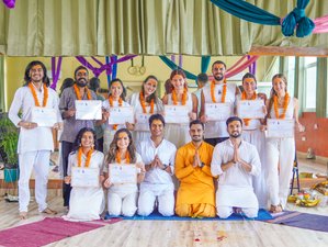 58 días y 500 horas de formación para profesores de hatha, ashtanga-vinyasa y yoga aéreo en Rishikesh, India
