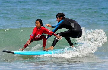 8-Daagse Junior Zomer Surfkamp Retreat in Playa Somo, Spanje