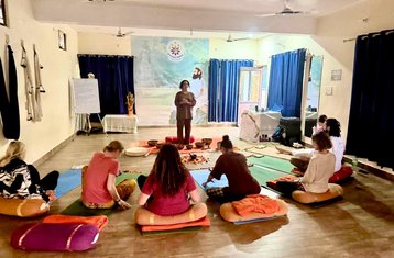 7 Day 50-hour Sound Healing and Therapeutic Training (Short Course) in Rishikesh, India