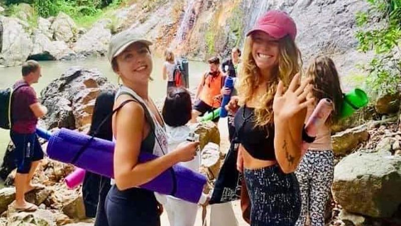 19 días de profesorado de yoga intensivo de 200 horas en Koh Samui, Tailandia