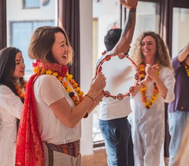 25 días de profesorado de yoga Kundalini Tantra tradicional de 200 horas en Rishikesh, India - Photo 3
